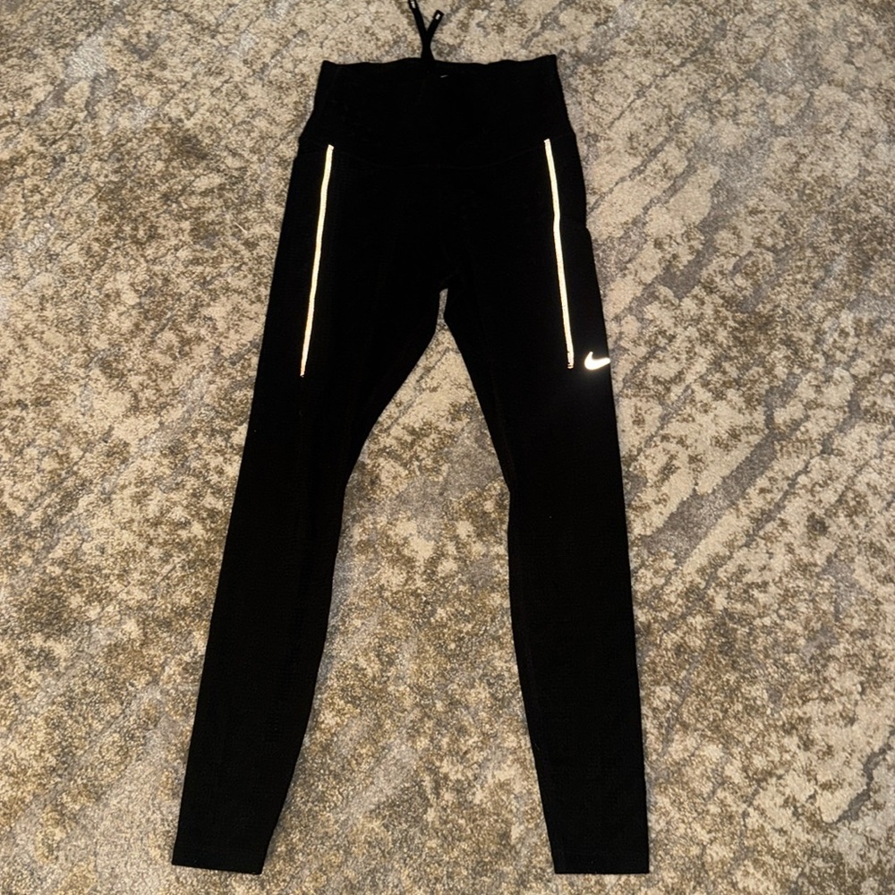 Nike dri-fit black leggings size small